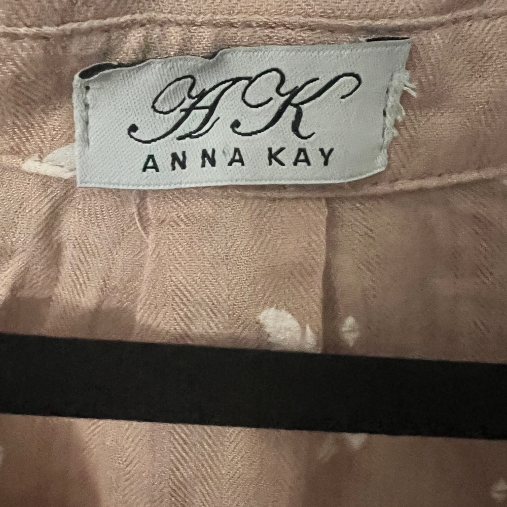 ANNA KAY Blush Feather Pattern Top - image 3